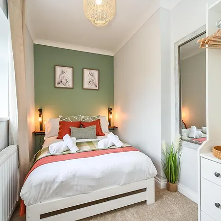 Urban Oasis, Stylish Townhouse In Central Cardiff Exterior photo